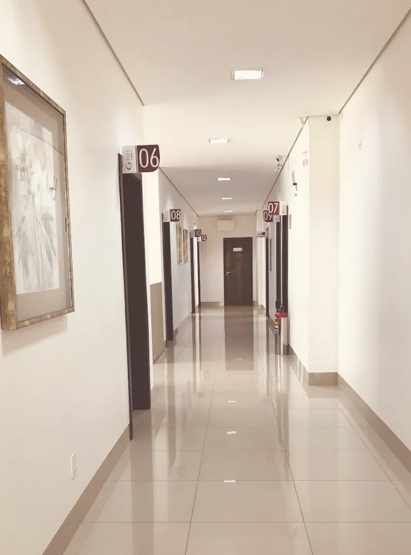 clinica-drlucasviana1.webp